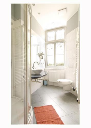 Boutique Hotel Altes Pfarrhaus 恩斯特 外观 照片