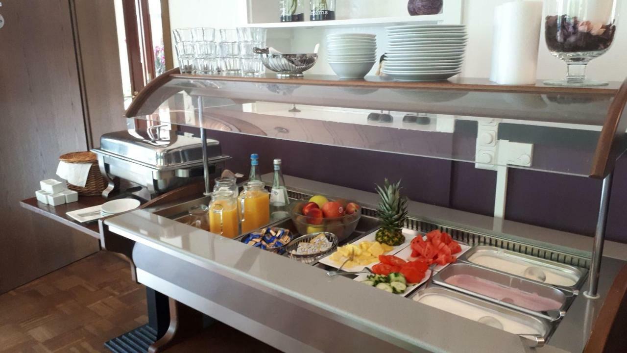 Boutique Hotel Altes Pfarrhaus 恩斯特 外观 照片